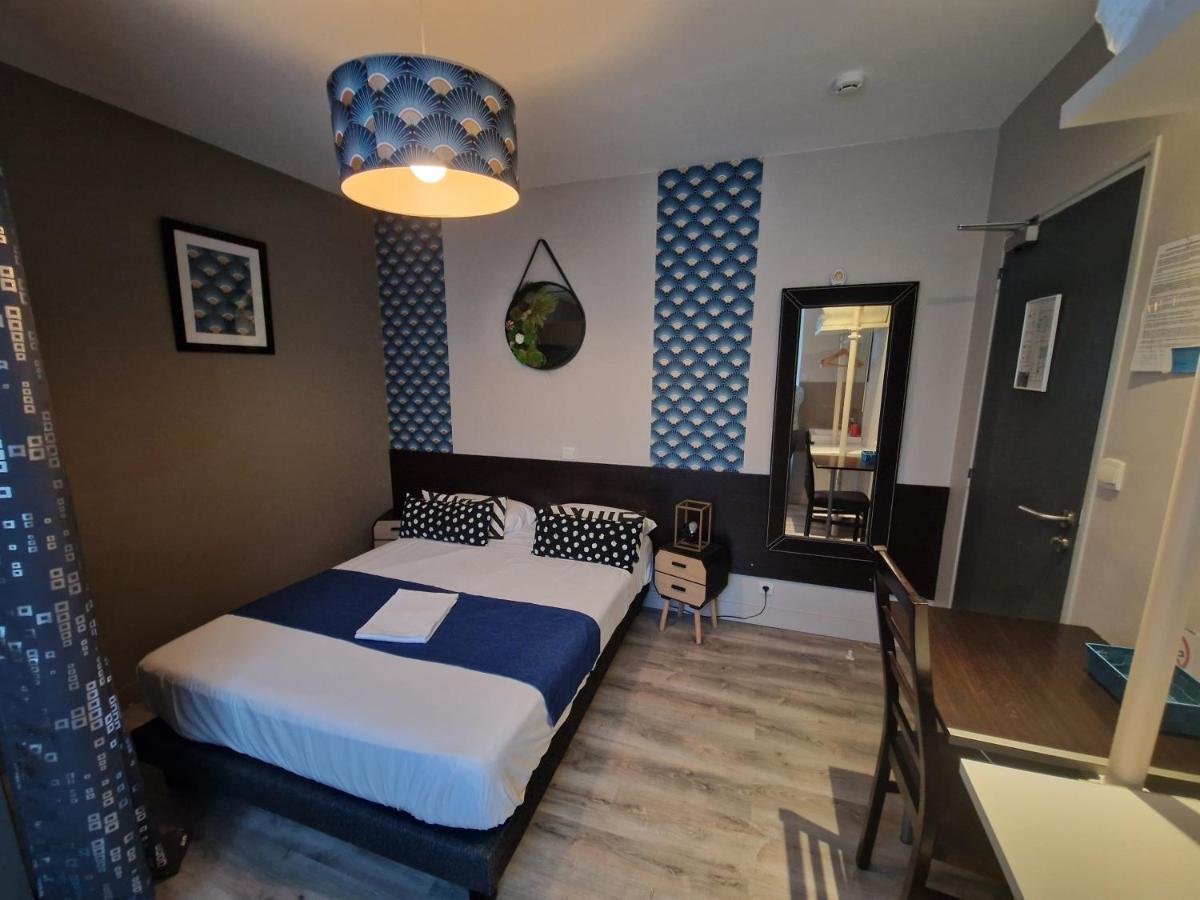 Hotel Saint Francois Precigne Soiree Etape Sur Demande Proche Sable-Sur-Sarthe Exterior foto